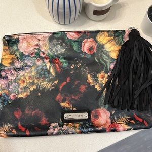 Steve Madden hand purse with flowers